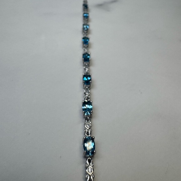 London Blue Topaz Gemstone Bracelet - Picture 4 of 8